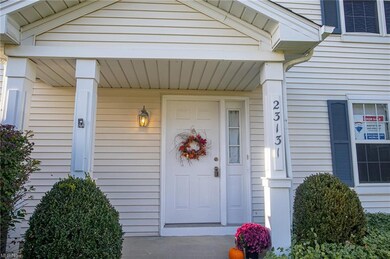 23131 Grist Mill Ct unit 29B, Olmsted Falls, OH 44138 - photo 4