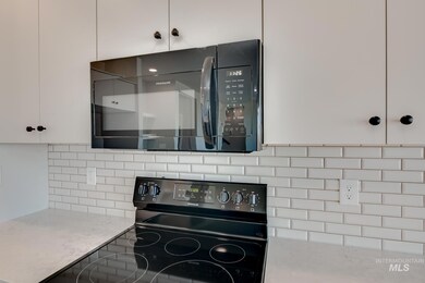 9228 W Candytuft St, Nampa, ID 83687 - photo 5