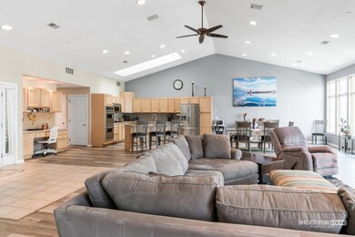 2411LakeAve#2706Lores