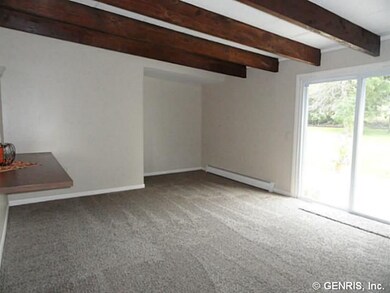 Dining Room Open to the kitchen for pass through o