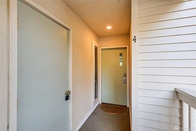 23415 18th Ave S unit 4, Des Moines, WA 98198 - photo 4