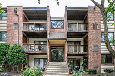 10720 West Dr unit 303, Fairfax, VA 22030 - photo 2