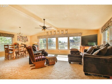 Living Room/Dining Room