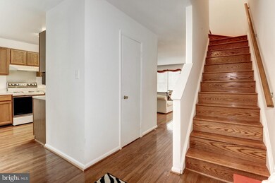 6926 Cipriano Woods Ct, Lanham, MD 20706 - photo 6