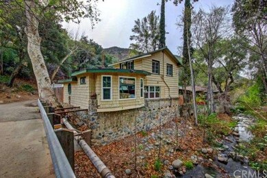 Beautiful creek side setting.