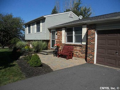 200 Hearthstone Rd, Chittenango, NY 13037 - photo 2