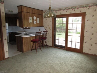 Dining/Kitchen