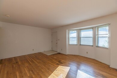 Living Room 5105