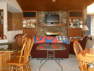 5837 Mohegan Ct, Tunkhannock Township, PA 18334 - photo 6