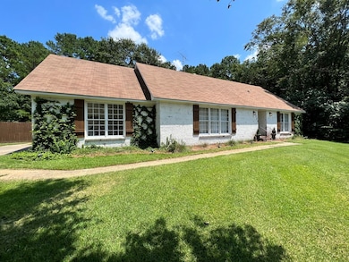 123 Greenview Cir, Dothan, AL 36301 - photo 2