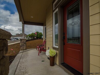 504 NE Fern Ave, Dallas, OR 97338 - photo 4