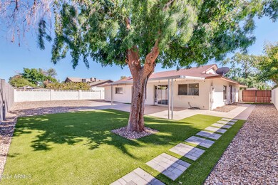 3420 W Crocus Dr-36