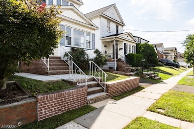 419 Lafayette St, Linden, NJ 07036 - photo 2