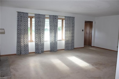 2938 Maple Ave NE, Canton, OH 44714 - photo 5