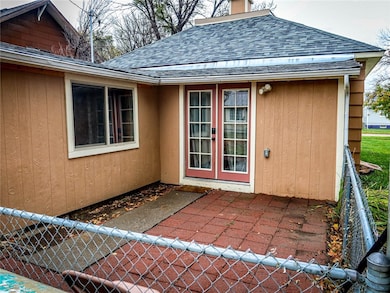 711 1st St W, Roundup, MT 59072 - photo 4