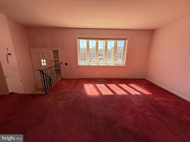 12706 Hollins Rd, Philadelphia, PA 19154 - photo 4