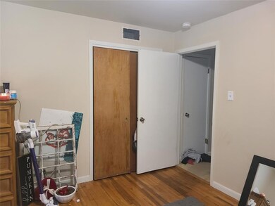 311 E Russell Ave, Bonham, TX 75418 - photo 5