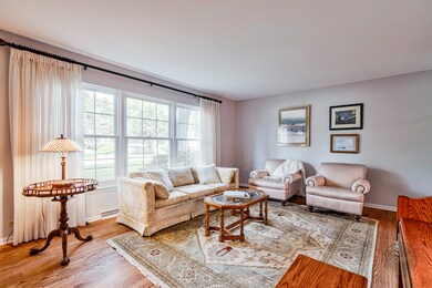 1240 Modaff Rd, Naperville, IL 60540 - photo 2