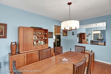 07-Dining Room