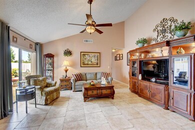 8842 Ranta Ct C Great Room 03_virtuals1