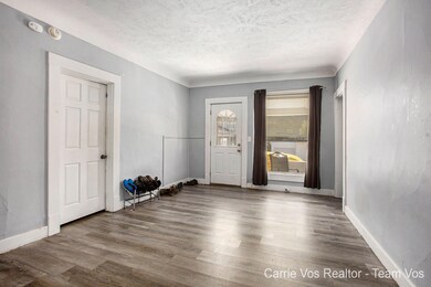 519 Bissell St NE, Grand Rapids, MI 49503 - photo 4