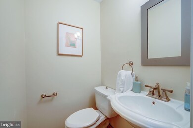 1855 Calvert St NW unit 102, Washington, DC 20009 - photo 5