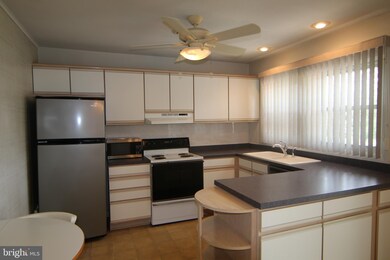 188 Eddington Ave, Harrisburg, PA 17111 - photo 5