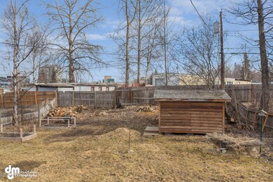 4103 North Star Street-large-003-Back Ya