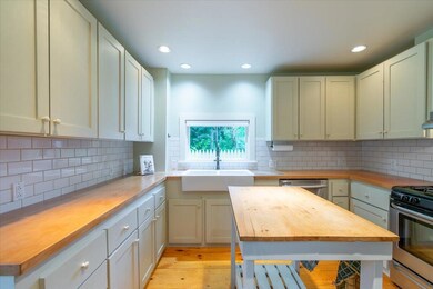 77 N Main Street, Rockland