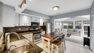 544 Briarwood Dr, Dyer, IN 46311 - photo 3