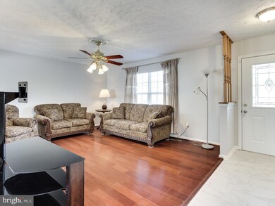 401 Forest Bridge Ct, Laurel, MD 20724 - photo 5