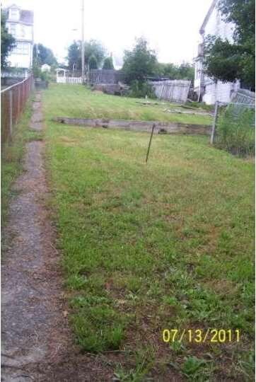 250 W Ridge St, Coaldale, PA 18218 - photo 4