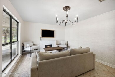 10-web-or-mls-11406 Avery Dr (13 of 33)