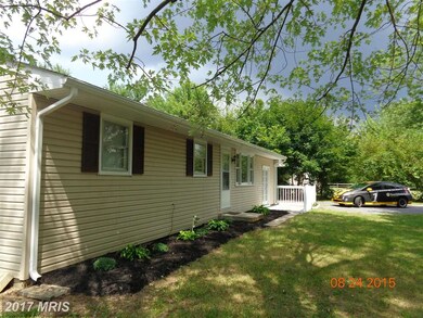 10610 Winchester Ave, Bunker Hill, WV 25413 - photo 5