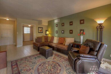 004_Living Room II