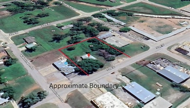 1009 S 3rd St, Chickasha, OK 73018 - photo 6