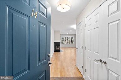 112 Kendrick Place unit 14, Gaithersburg, MD 20878 - photo 2