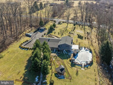 1226 Russell Rd, Berryville, VA 22611 - photo 5