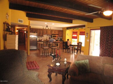 GREAT ROOM / KITCHEN