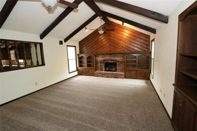 403 N Adams St, Raymore, MO 64083 - photo 5