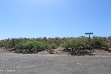 Lot484 - 3