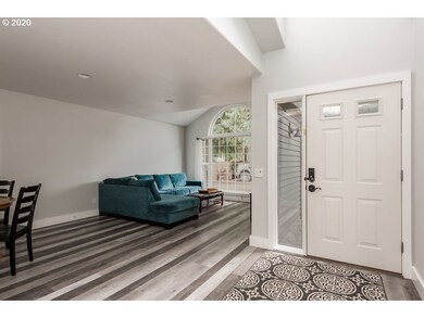 1085 N Noble Ct, Canby, OR 97013 - photo 3