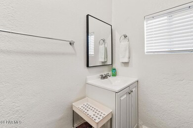 3522 Altura Ave unit A, El Paso, TX 79930 - photo 5