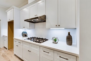 2104 Hazard St, Houston, TX 77019 - photo 6