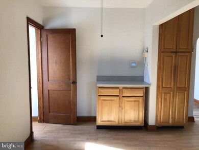 699 Shipley Ct, Linthicum Heights, MD 21090 - photo 7