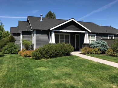 61351 Woodbury Ln, Bend, OR 97702 - photo 2