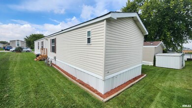 5112 N Fairmount St unit 139, Davenport, IA 52806 - photo 3