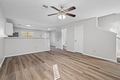 1823 River Crossing Cir unit C, Austin, TX 78741 - photo 5