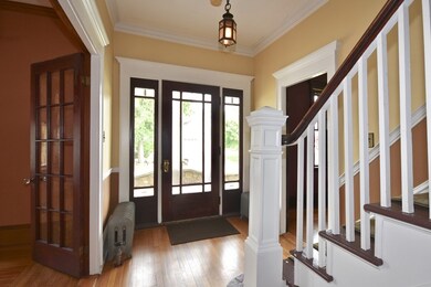 124 Russells Mills Rd, South Dartmouth, MA 02748 - photo 2