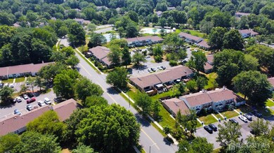 362 Minstrel Ct, Old Bridge, NJ 08857 - photo 3